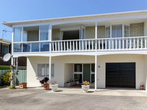 2/498 Devon Street East, Strandon