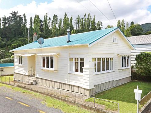 135 Karaka Road, Thames