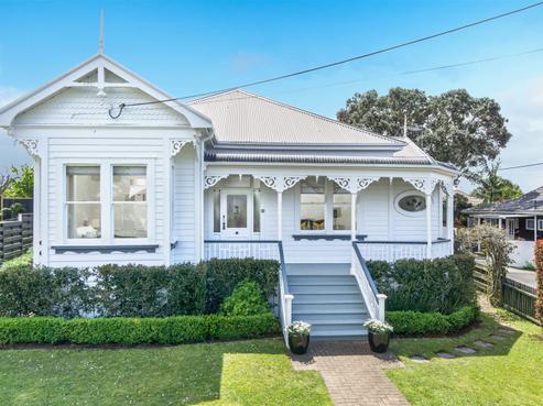 3 Hanlon Crescent, Narrow Neck