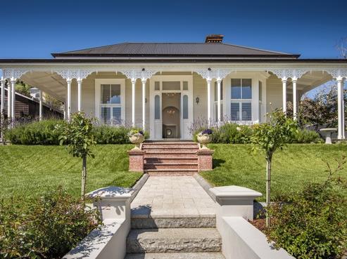 1/90 Victoria Road, Devonport