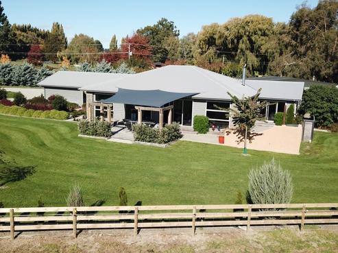 25 Young Lane, Clyde