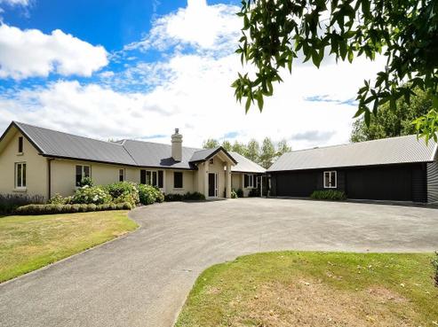 820 Old North Road, Waimauku