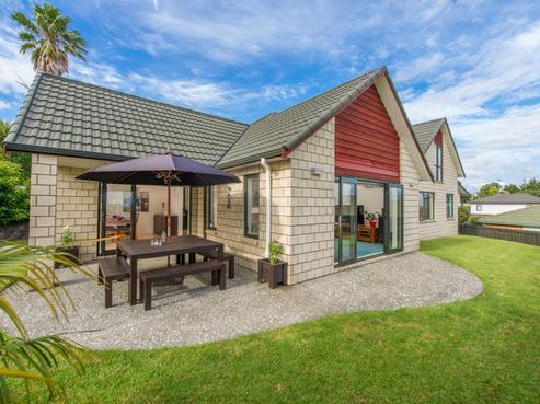 12 Kylie Court, Clover Park