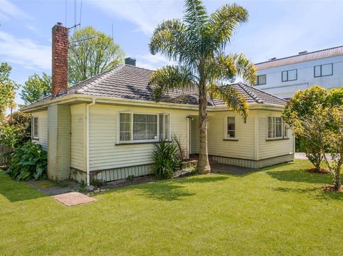 675 Grey Street, Hamilton East