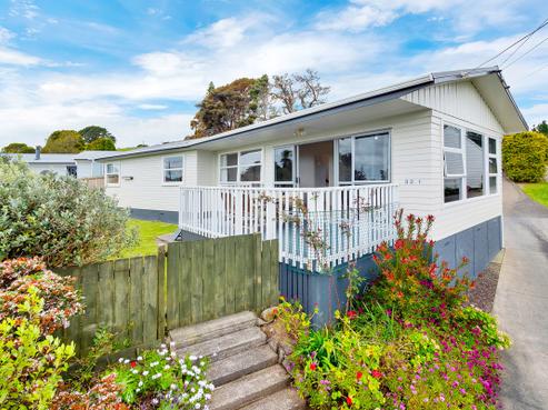 1/32 Hand Road, Helensville