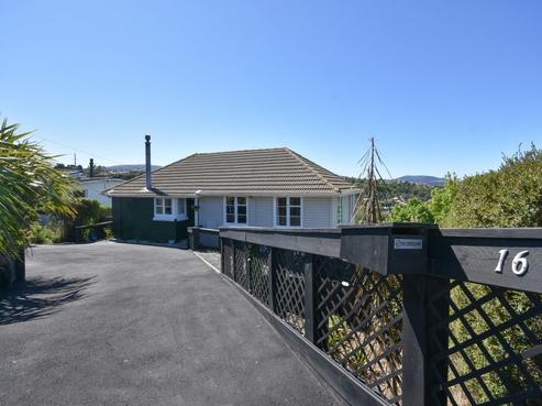 16 Columba Avenue, Calton Hill