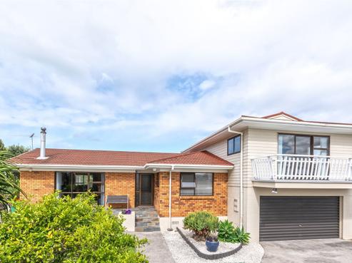 208 Edmonton Road, Te Atatu South