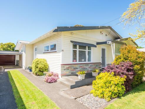 65 Young Street, Whanganui East