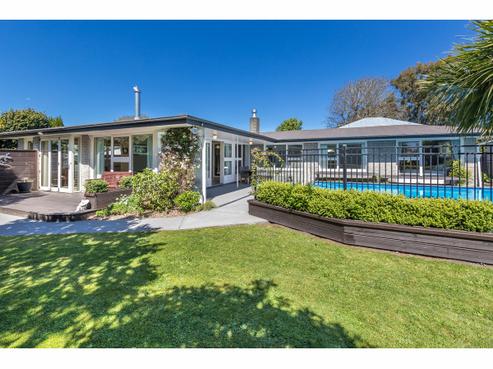 6 Stanbury Avenue, Somerfield