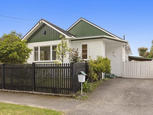 241 Riverside Drive, Waterloo