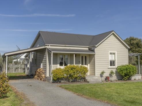 96 Jellicoe Street, Martinborough