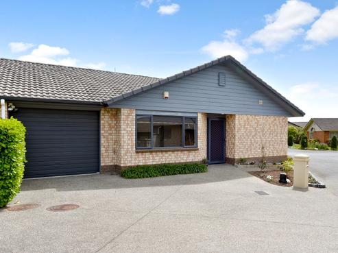 17/1 Piriti Drive, Te Atatu Peninsula
