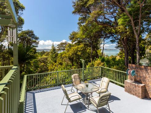 55 Tanekaha Road, Titirangi