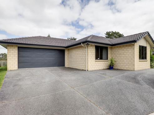49 Sexton Road, Huntington