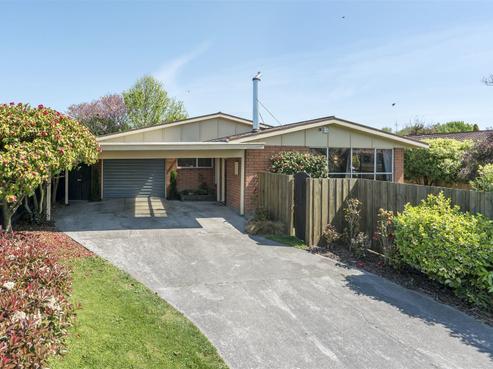 45 Ambleside Drive, Burnside