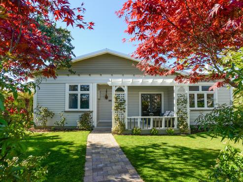 503 Park Road North, Parkvale