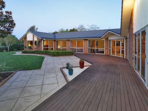 45 Montrose Crescent, Huntington