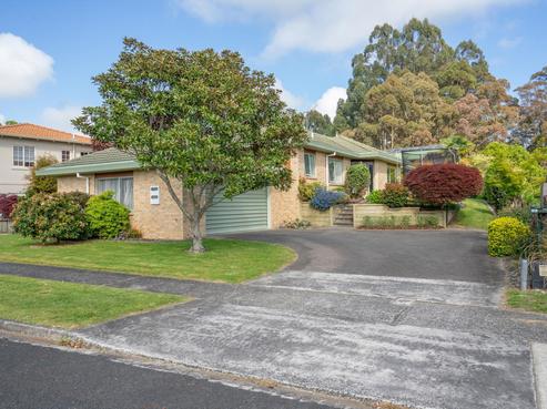 9 Oregon Crescent, Glenview