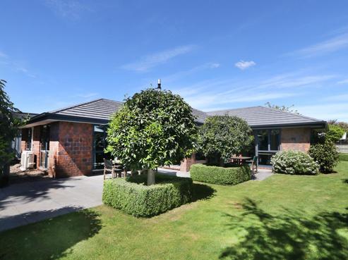 16 Somerset Grove, Allenton