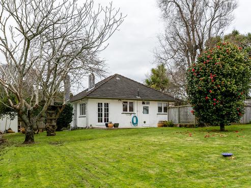 48 Brooklands Road, Brooklands
