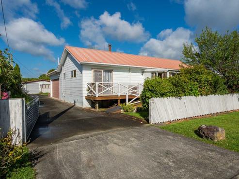 8 Leslie Street, Mangawhai