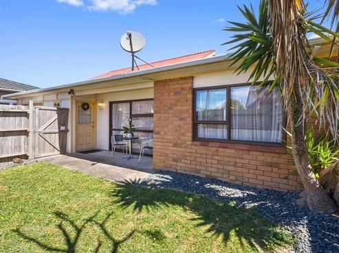 2/1605 Great North Road, Waterview