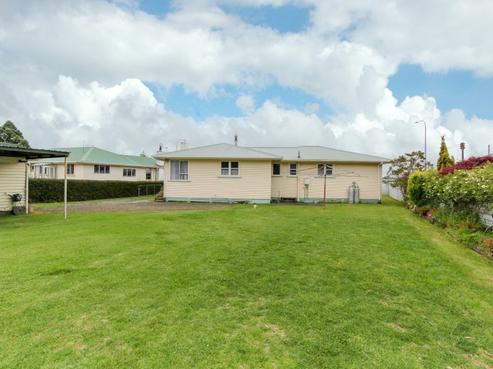 1360 Devon Road, Waitara