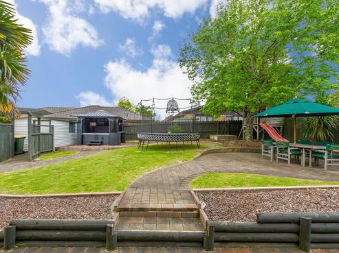 5 Kallaroo Place, Botany Downs