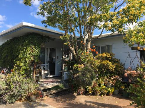116 Hampton Road, Whangamata