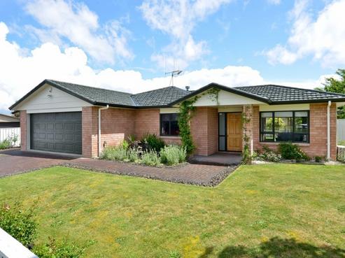 2 Harvard Court, Melville