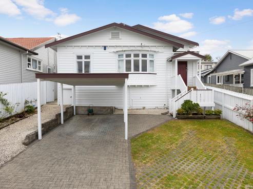 4 Hayr Road, Three Kings