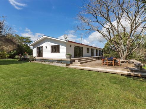 11 Connell Road, Waipu