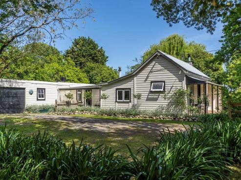 102 Papawai Road, Greytown