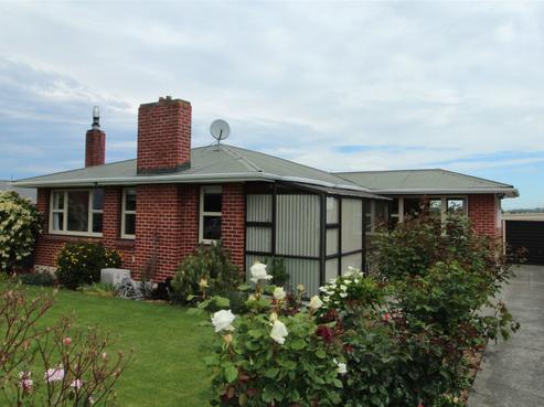 6 Hill View Crescent, Highfield