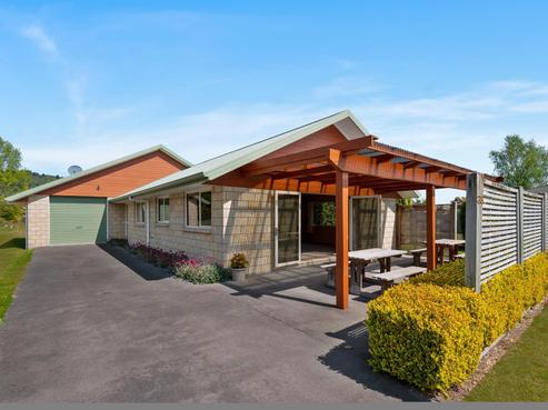 36 Lakemere Way, Kinloch