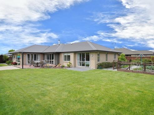5 Oak Tree Lane, Rangiora