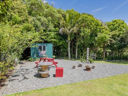 6 Kereru Street, Waikanae
