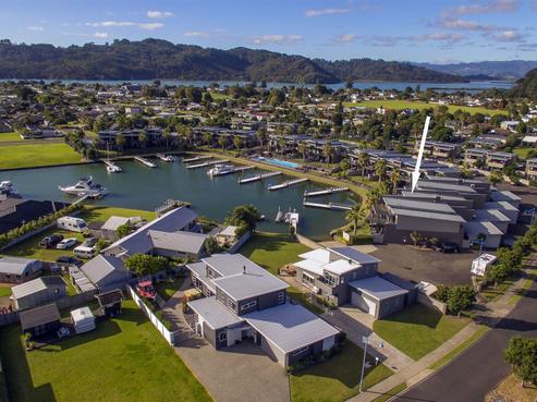 6/73 South Highway, Whitianga