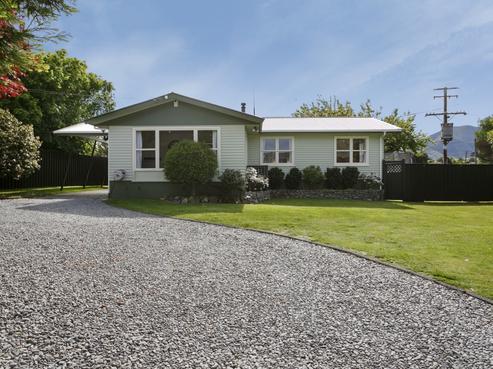 10 Kotare Street, Hilltop