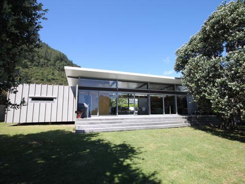 61 Pauanui Beach Road, Pauanui