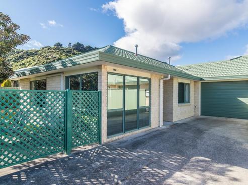 182D Raumati Road, Raumati Beach