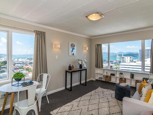 27/125 Grant Road, Thorndon