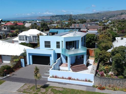6 Penguin Street, Southshore