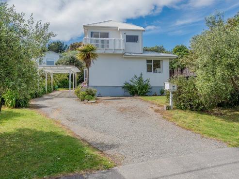 31 Te Moana Road, Waikanae Beach