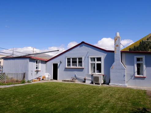 8 Bledisloe Street, Kurow