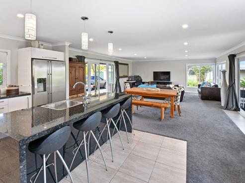 182 Clarks Beach Road, Clarks Beach