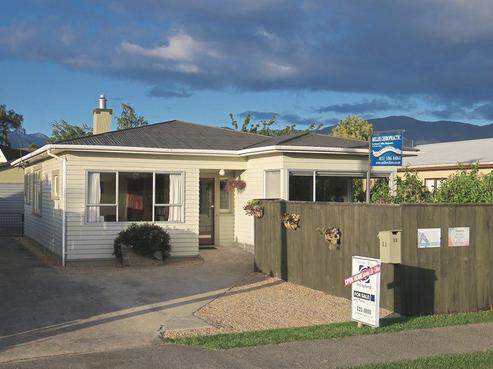 22 Meihana Street, Takaka