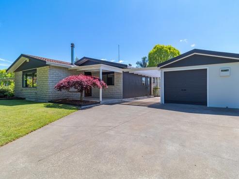 917 Southampton Street West, Saint Leonards