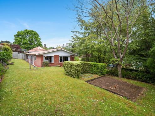1 Nikau Street, Springfield