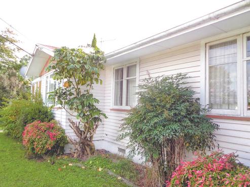 28 Intermediate Street, Solway